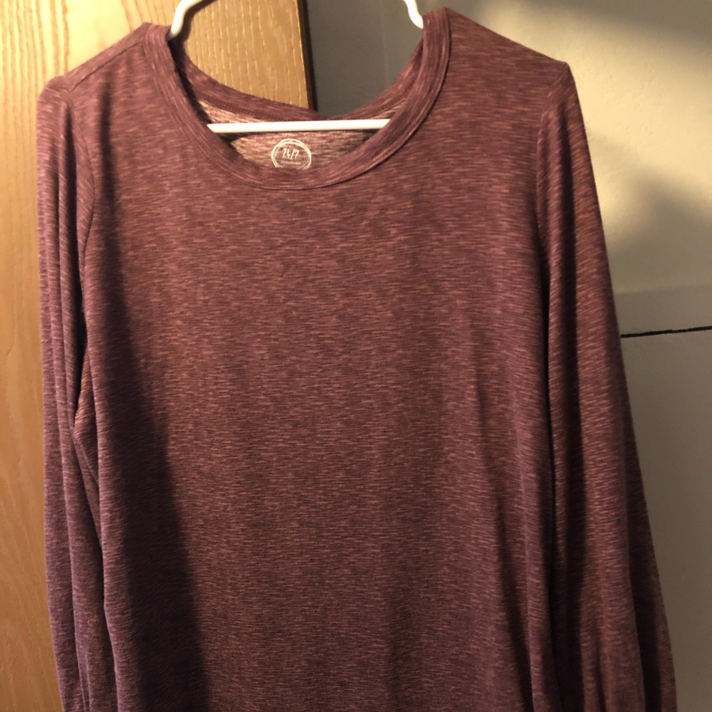 Long sleeve tee